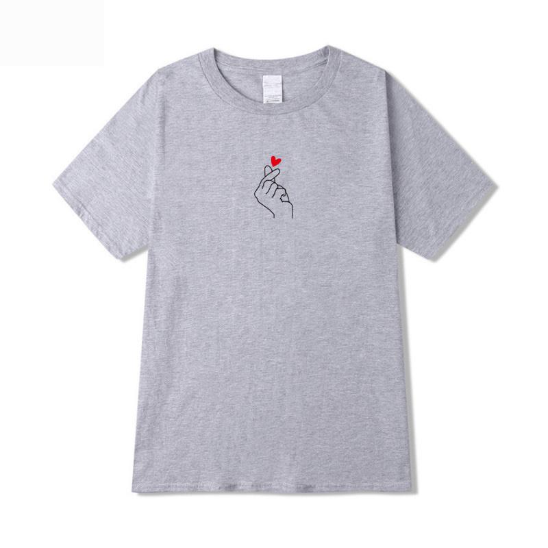 New Brand Finger Heart T Shirt Lovely Summer Men Women Gesture Of Love Graphic Print Short Sleeve Tops 100% Cotton Cute T-shirts