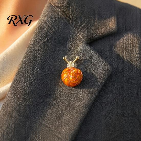 Retro Jewelry Gift Enamel Snail Brooch, Vintage Insect Pin for Women Suit Coat, Gentle Simple Brooch Multicolor Lapel Cloak Dress,