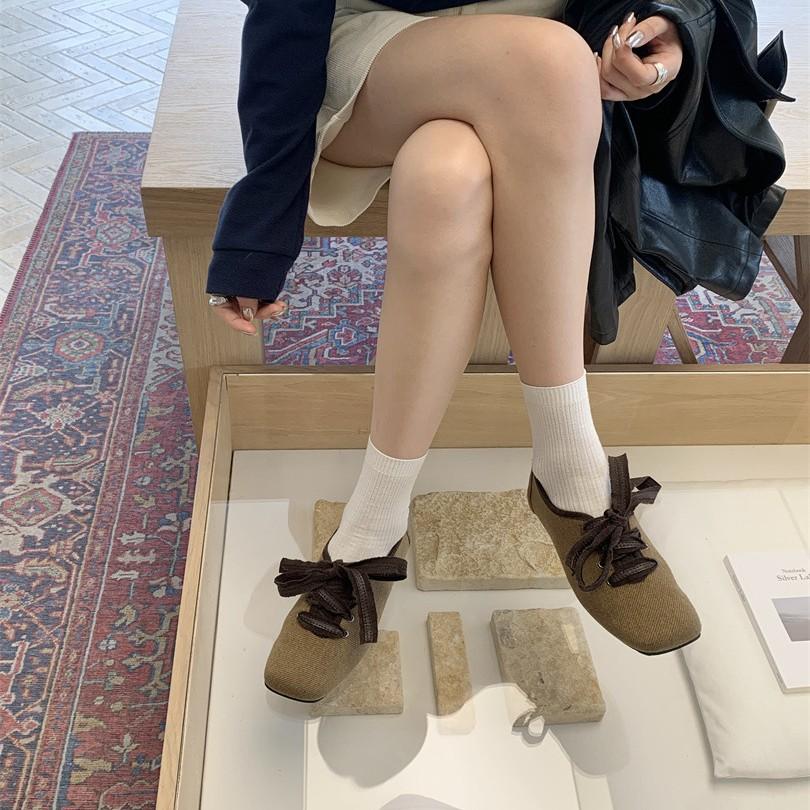 2025 new retro square head strap casual style low heel small single shoes spring and autumn French retro versatile women's shoes