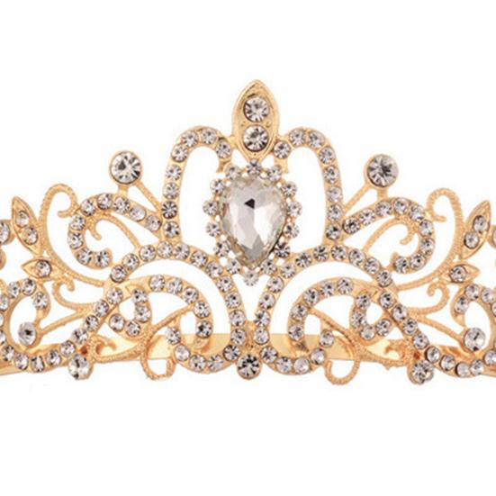 Bachelorette Party Accessories Set Rhinestone Crown Bride to Be Sash Veil Bridal Shower Decoration for Bachelorette Night Party Supplies
