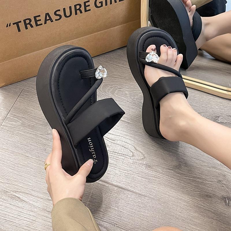 Small Height-increasing Platform Beach Shoes for Women To Wear Summer New High-end Silver Rhinestone Toe Slippers