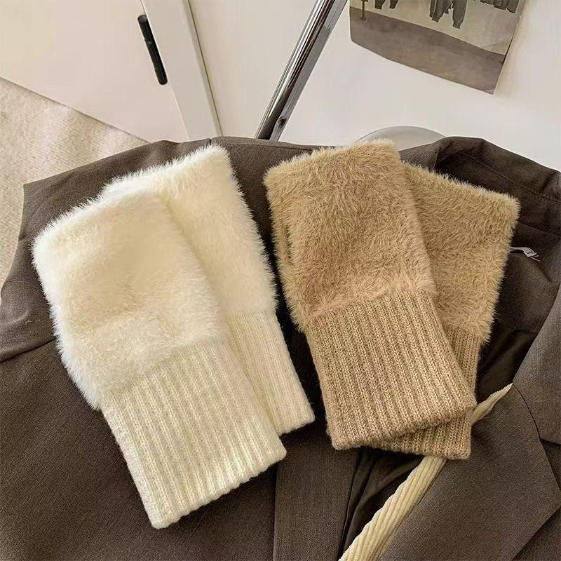 1 Paio di Guanti Caldi e Anti-Freddo a Mezza Dita per Donne in Autunno e Inverno, Versatili e Peluche, Carini Guanti a Mezza Dita per Ufficio
