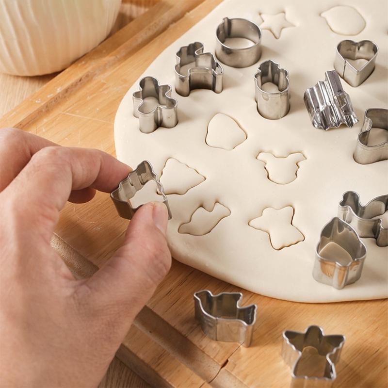 20Pcs Durable Stainless Steels Holiday Christmas Cookie Molds Assorted Shape For Festives Baking And Family Activity