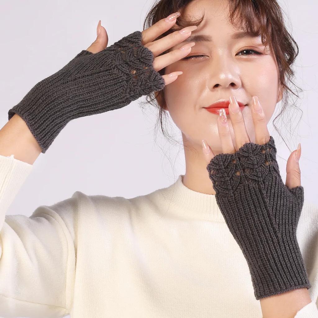 Short Fish Scale Woolen Gloves Autumn Winter New Female Student Fashion Knitted Warm Exposed Finger Sleeves Fake Sleeves