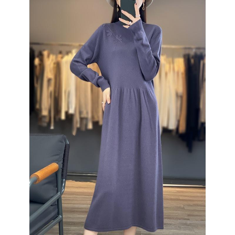 Hand-embroidered Half-high Neck Wool Dress for Women In Autumn and Winter New Fashionable and Versatile Mid-length Temperament Cashmere Skirt