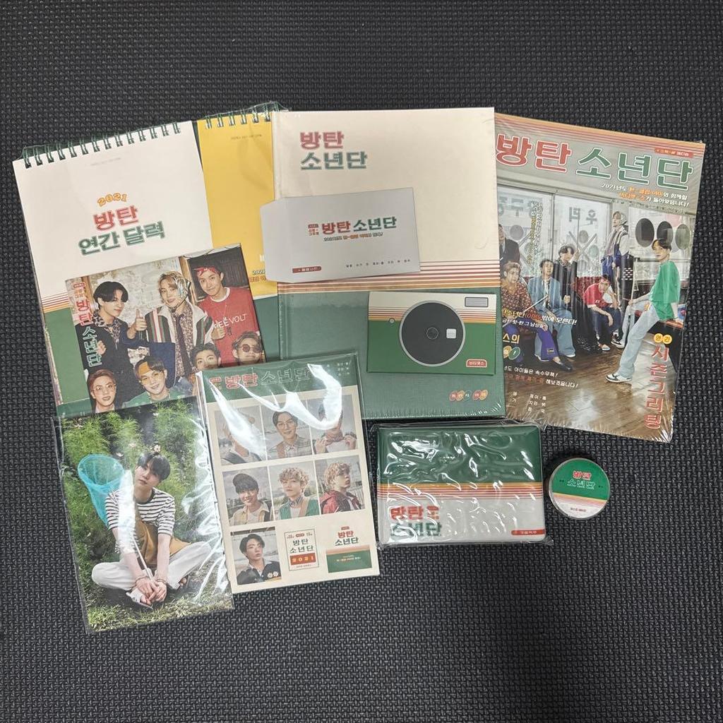[USED] Year-end clearance sale!! BTS season's greeting 2021 - no missing items!!