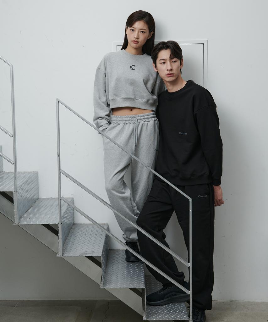 Chaebteoegseu Orbit Logo Sweat Jogger Pants (Black)