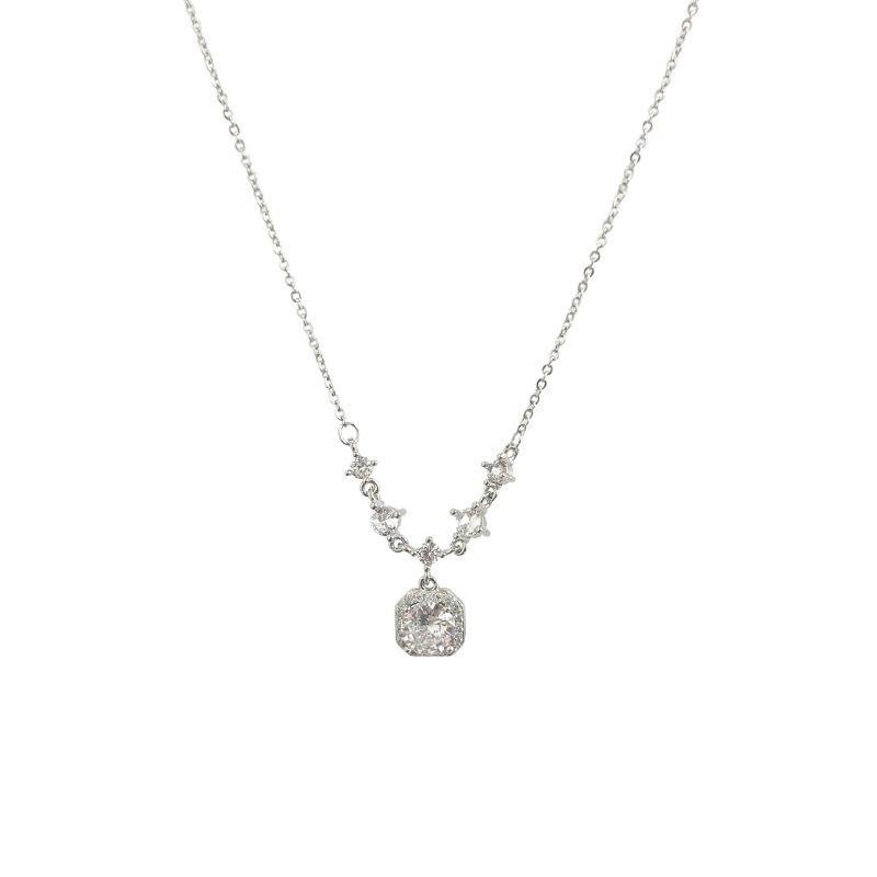 Sugar Cube Necklace for Women Light Luxury Niche High-end Small Square Diamond Pendant Korean Simple Design Birthday Gift for Best Friends
