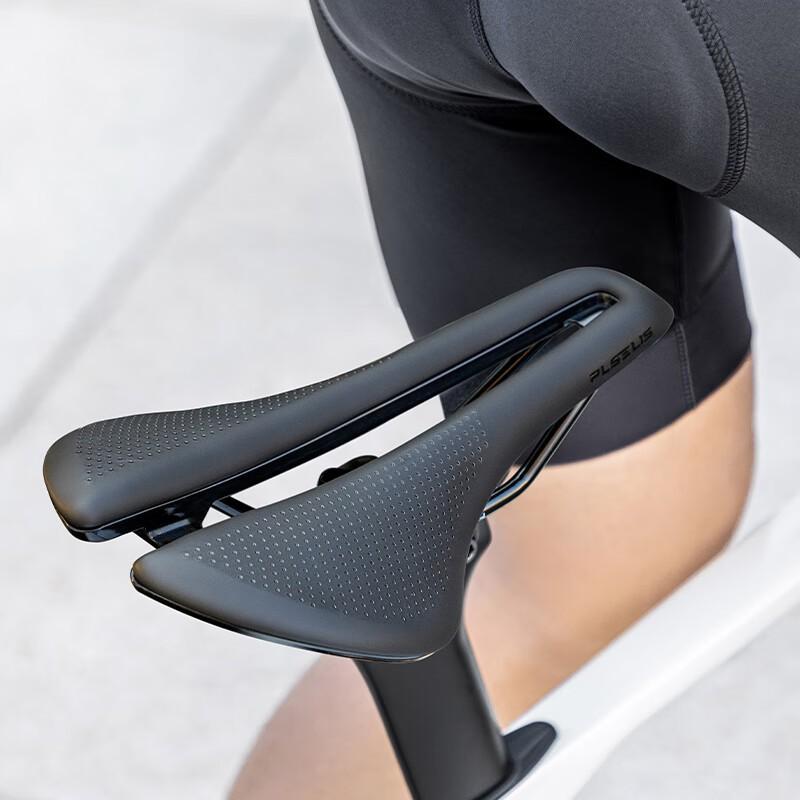 PLSELIS Hollow Saddle Mountain Bike Road Cycling Triathlon Comfort Breathable Seat Pad Unisex