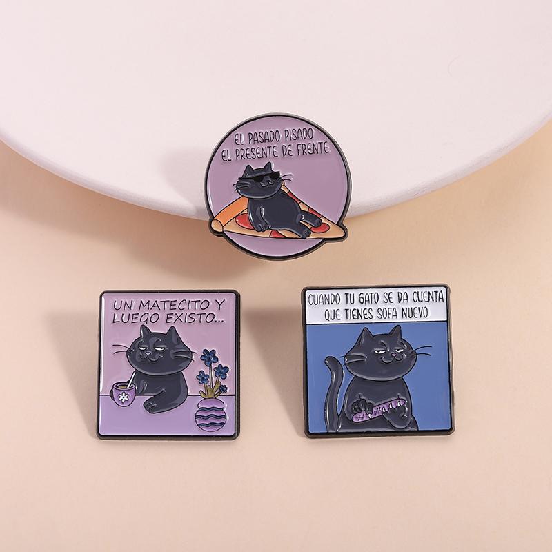 Funny Spanish Quote Enamel Pins Cuando Tu Gato Se Da Cuenta Que Tienes Sofá Nuevo Brooches Lapel Badge Jewelry Gifts for Friends