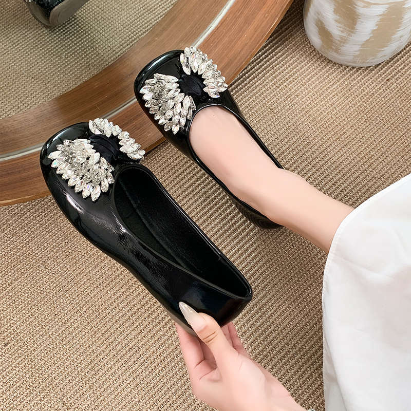 Xiaoxiangfeng Shallow Mouth Single Shoes Women's 2025 Spring and Autumn New Flat-bottomed Commuting Pregnant Women's Shoes with Skirt Bow Doudou Shoes