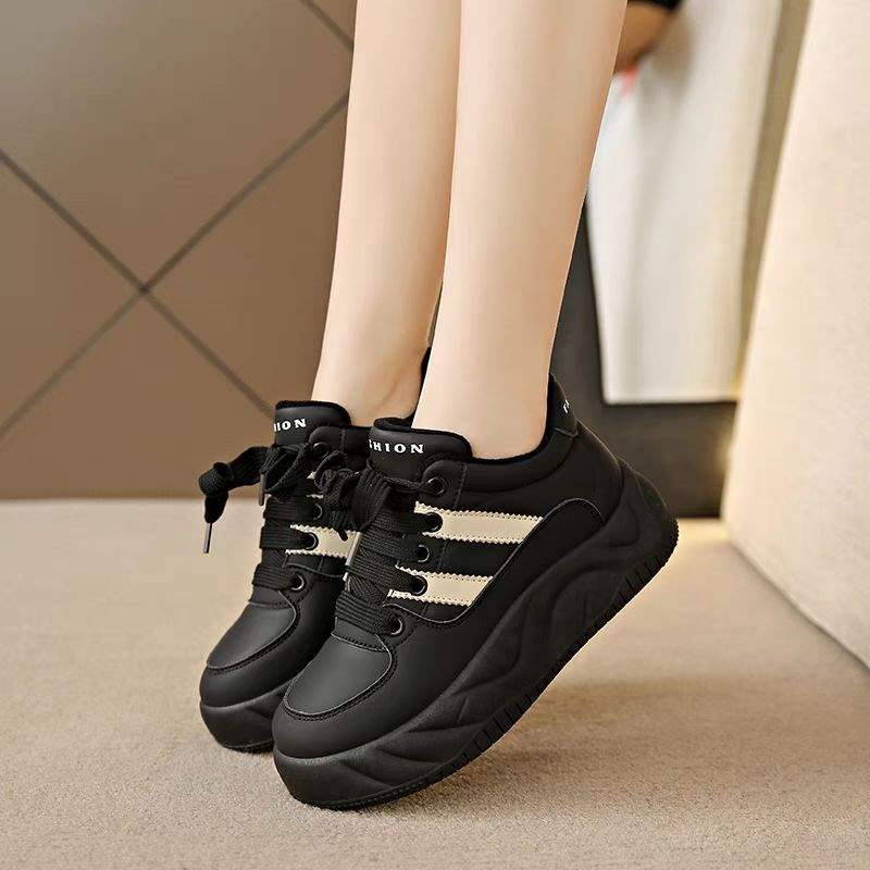 Autumn and Winter Bread Soft-soled Cotton Shoes 2025 Heightening New Velvet Thick-soled Leisure Sports Warm and Cold-proof Little White Shoes
