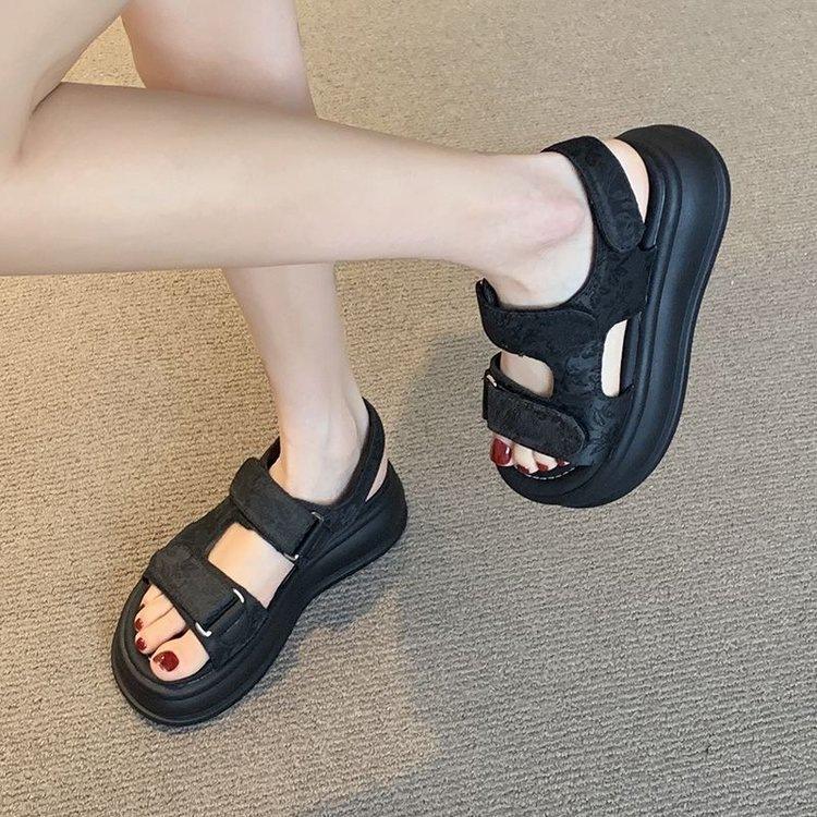 Roman muffin sole sandals summer new Velcro new Chinese casual platform beach shoes