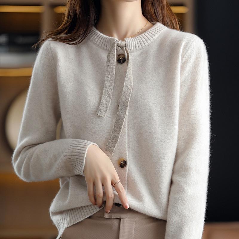 

Осень и зима новый вязаный кардиган женский однобортный верхний свитер свободный круглый вырез тесьма шерстяной вязаный свитер куртка тренд Average Size 90-65kg