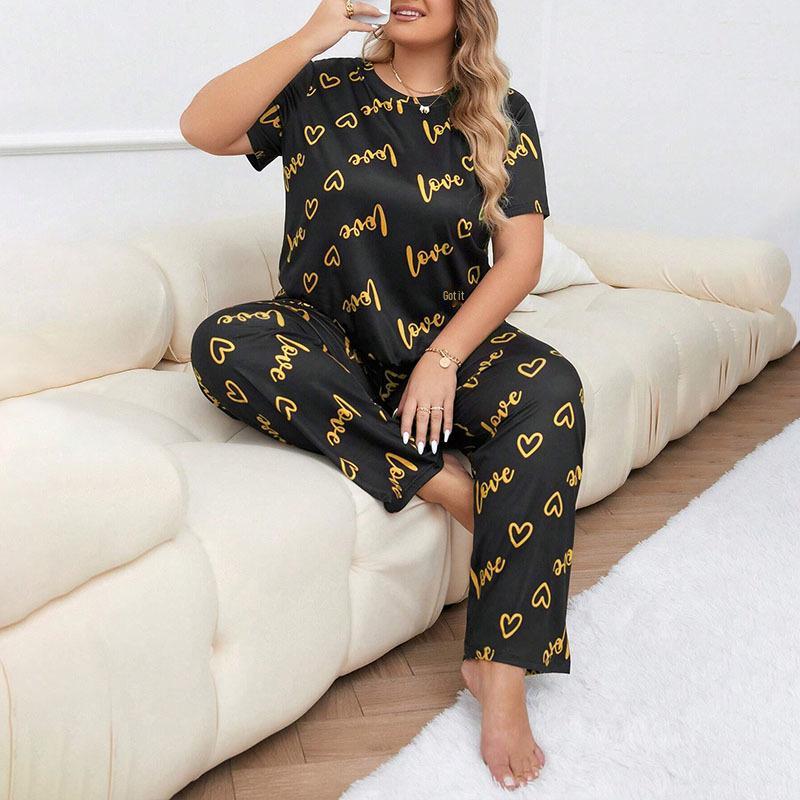 European & American Style Women's Plus Size Heart Print Pajama Set - Short Sleeve, Crew Neck, Long Pants