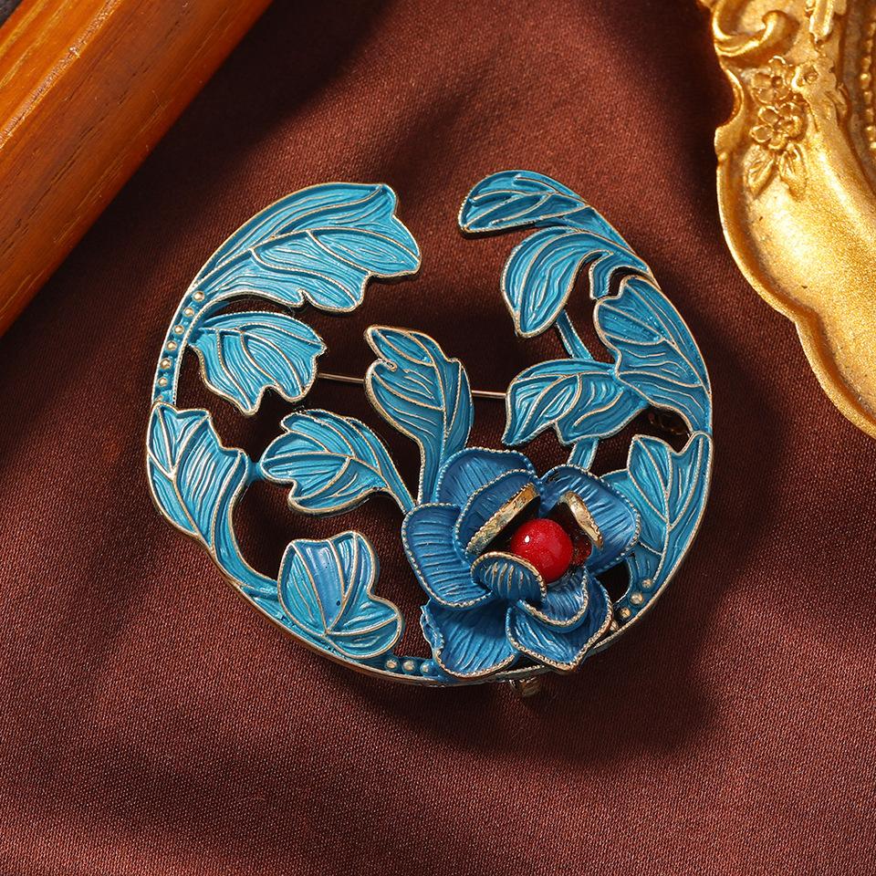

Новая брошь в виде золотой рыбки в китайском стиле с имитацией выжженной синей капли масла, простая элегантная булавка, аксессуары для корсажа в стиле ципао
