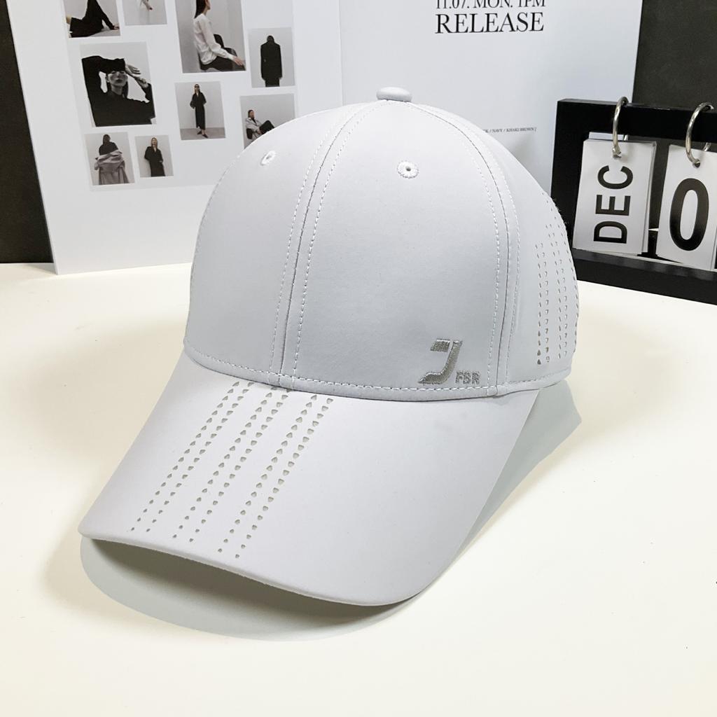 Spring And Summer High-End Fashion Baseball Cap Simple Casual Versatile Outdoor Travel Shade Sports Cap