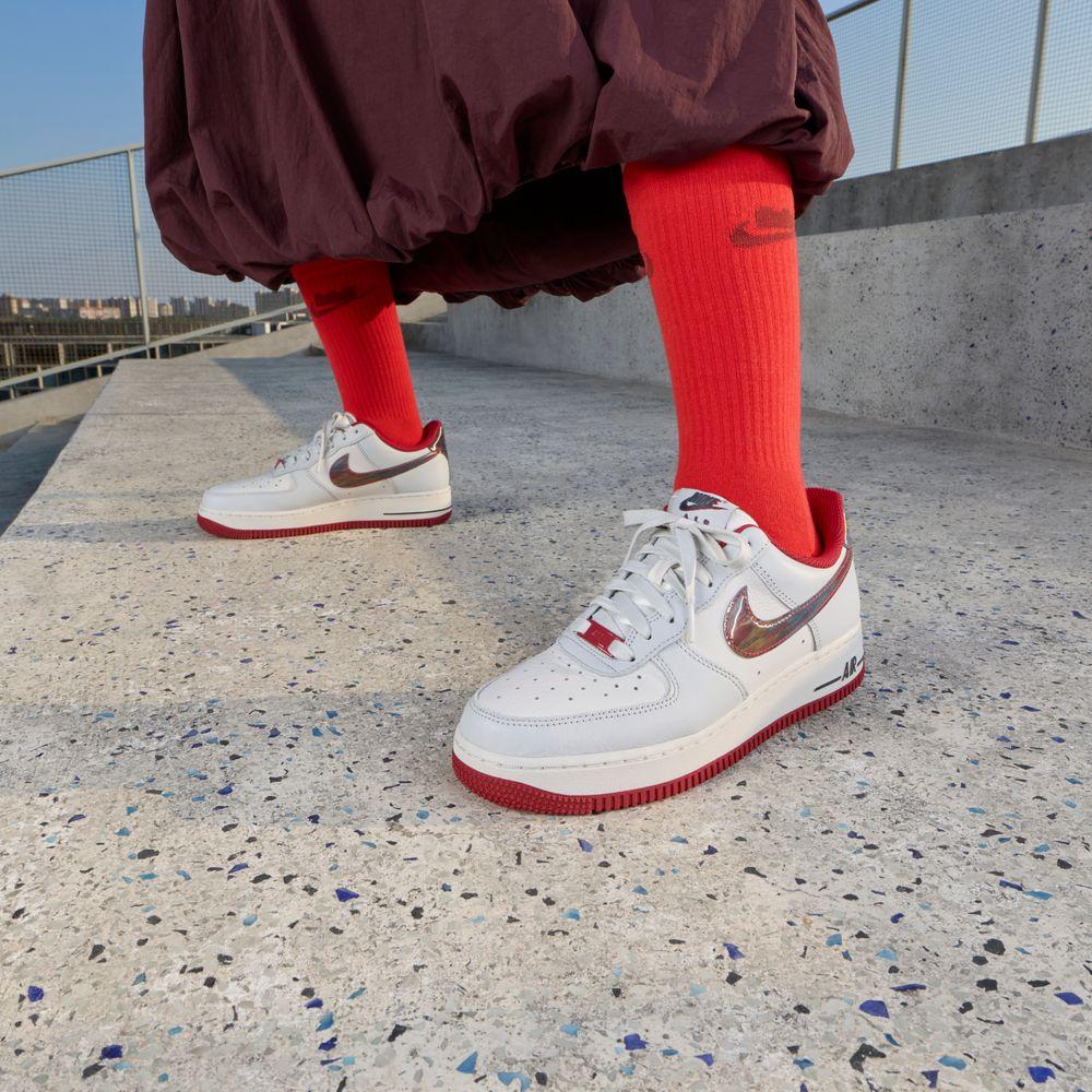 

Nike Air Force 1 Low Brushstroke (Women s) 35.5