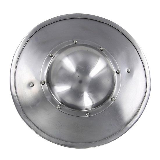 

Лучники сражаются с помощью щита-баклера