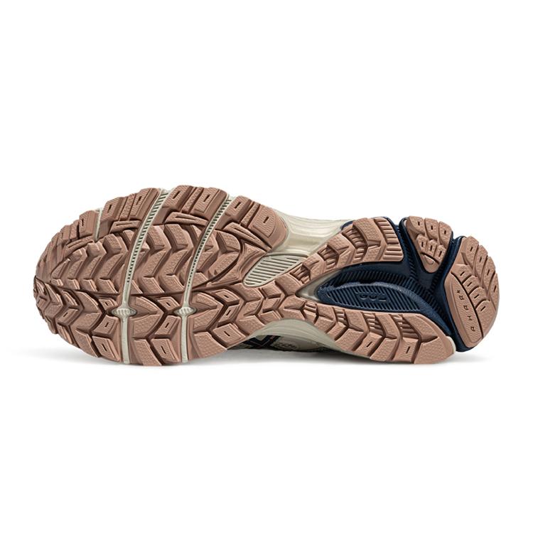 Asics Unisex Gel-Kahana 8 Schwarz Weiß 1203B133-025