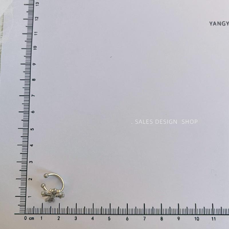 Korean Zircon Cross Ear Cuff: Luxe, Fashionable, Exquisite Women's Earrings