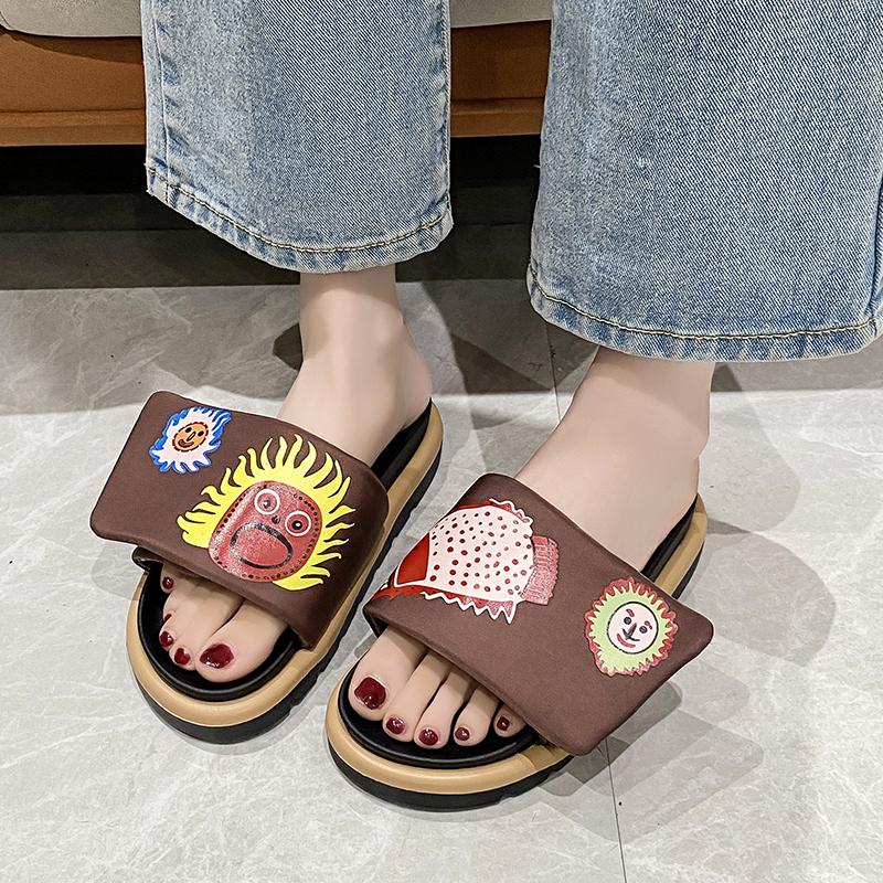 Fashion Platform Flip Flops Summer New Round Toe Open Toe Sun Embroidered Soft Sole Non-slip Wear-resistant Flats