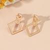 Trendige japanische und koreanische minimalistische geometrische quadratische Ohrstecker