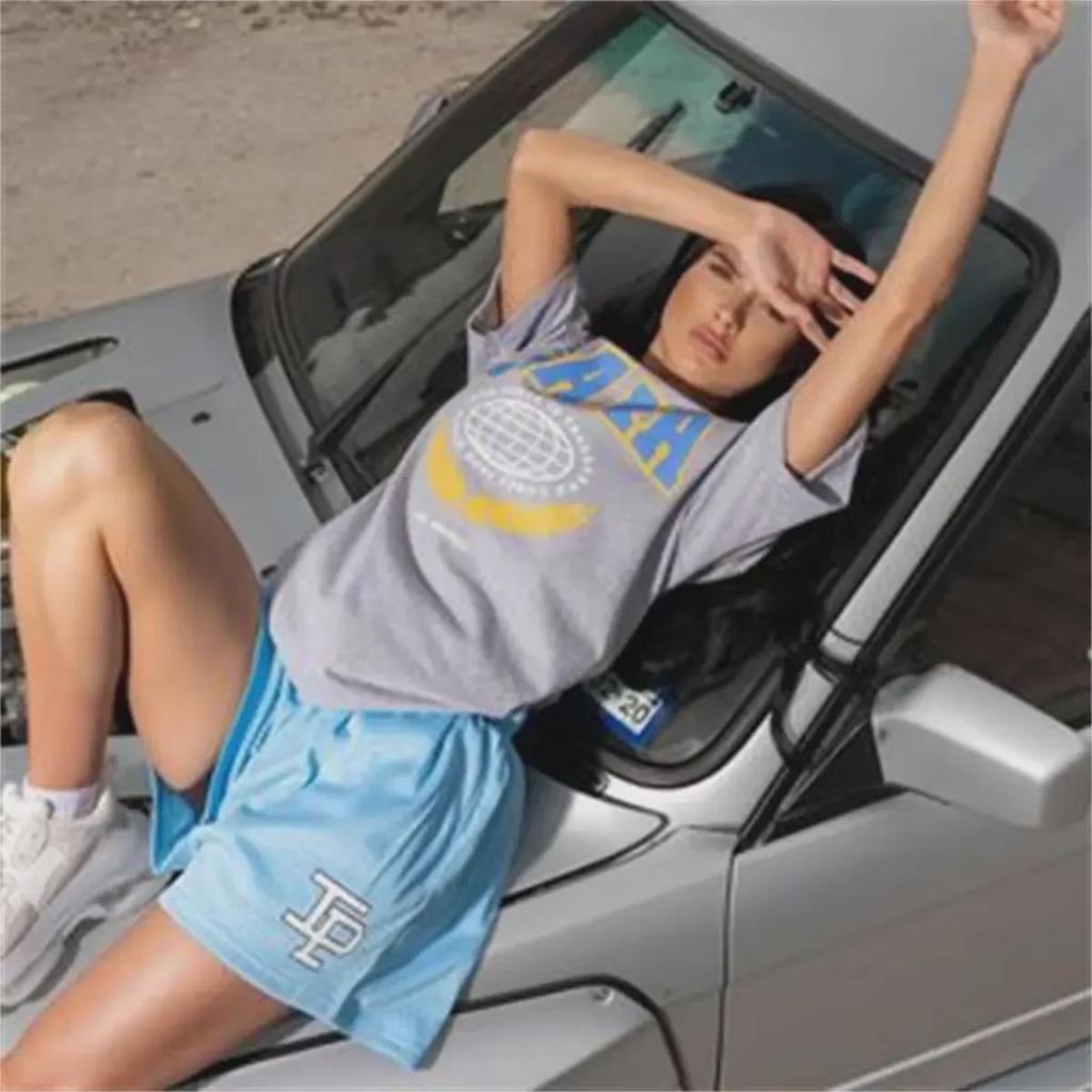 American Trendy Mesh Sports Shorts: Unisex Knee-Length for Running, Training, Basketball