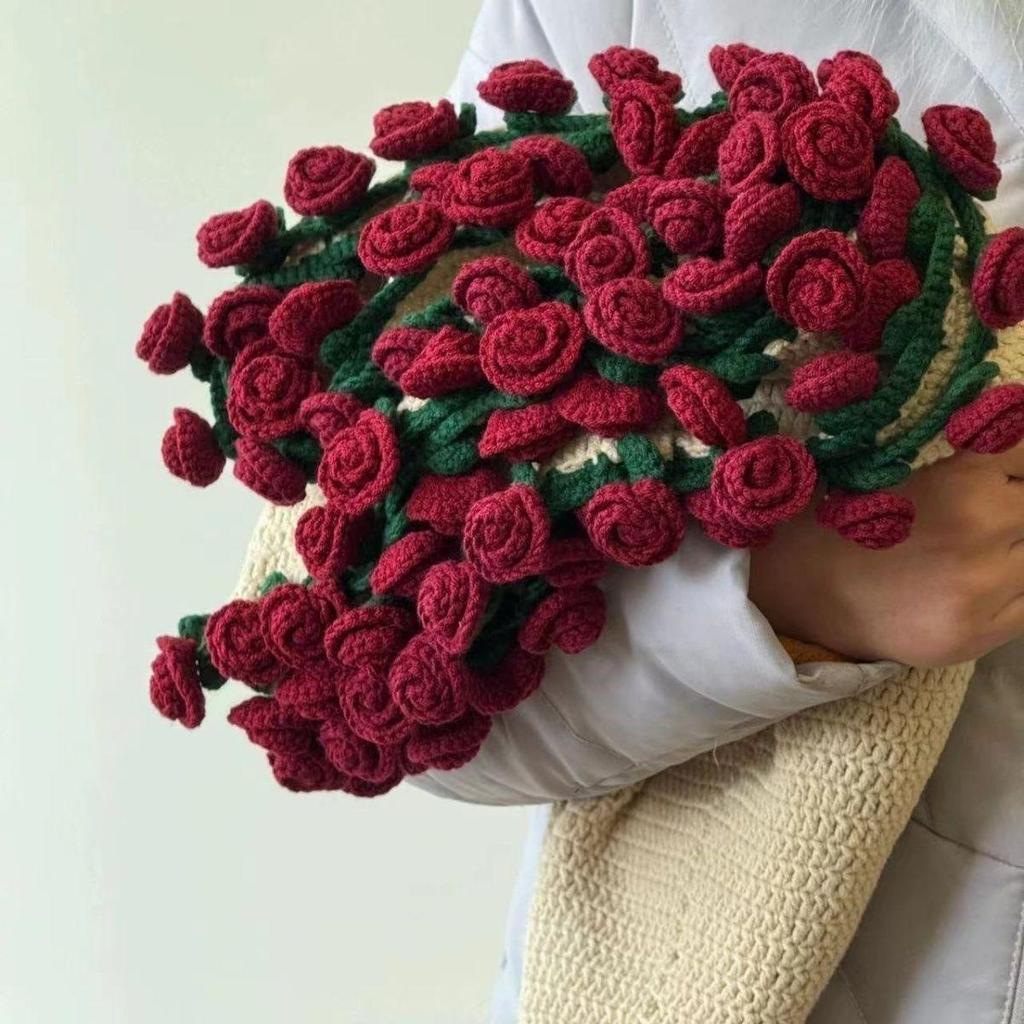 Handmade Knitted Rose Bouquet Round Crochet Flower Blanket