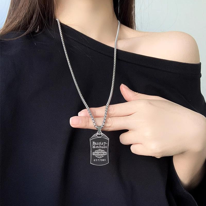 Colier Hip-Hop Trendy din Oțel Titan pentru Bărbați - Fashionabil, Versatil și Accesoriu Emoțional pentru Cuplu.