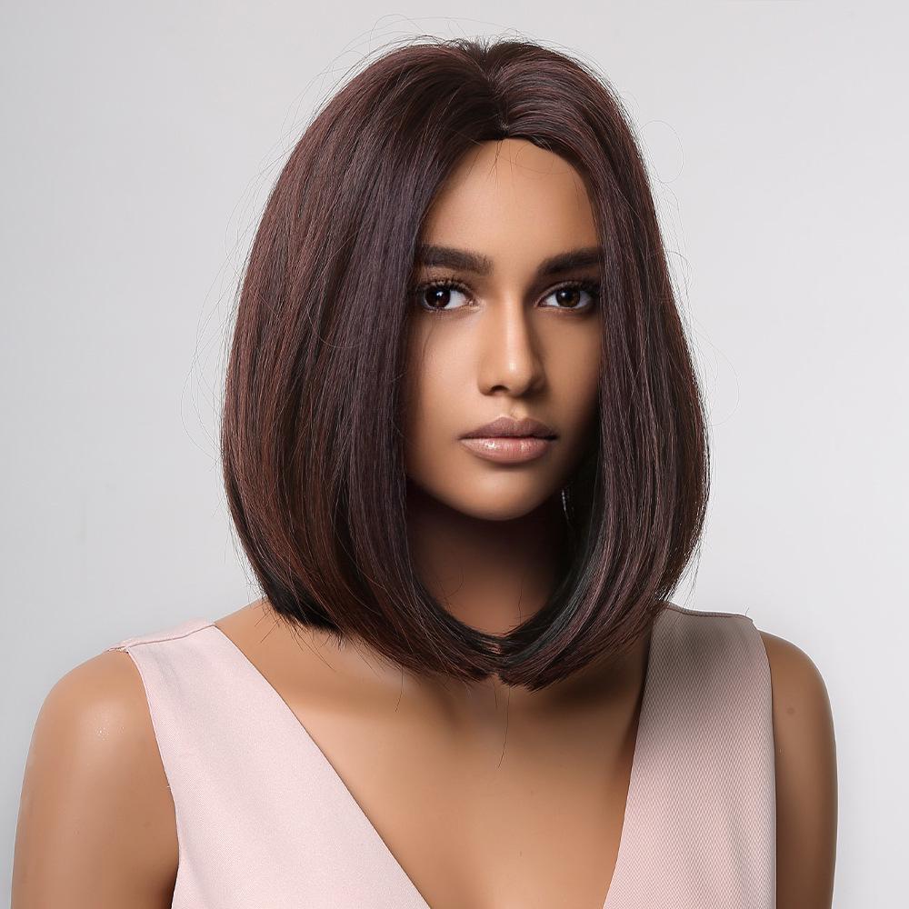 Brown Blonde Short Straight Synthetic Wigs Middle Part Women Bob Hair Wigs for Daily Cosplay Natural Heat Resistant Fiber
