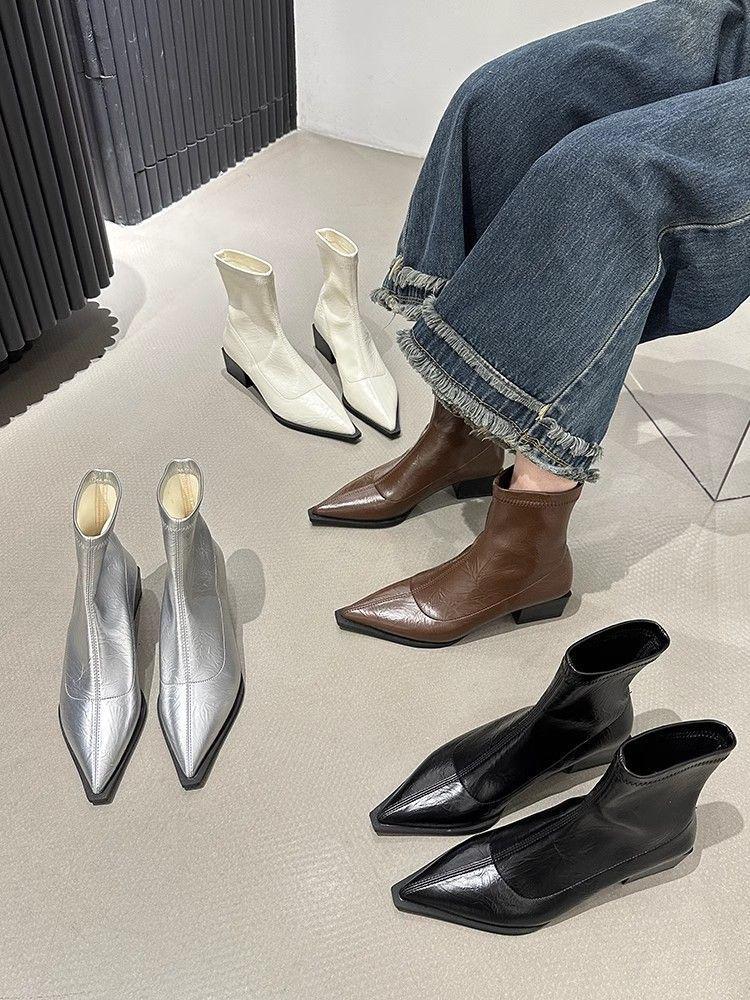 Dammode Franska Ankelstövlar med Tjock Klack 2025: Spetsig tå, Stretch, Mellanhög klack, Smickrande, Trendig design med kort skaft.