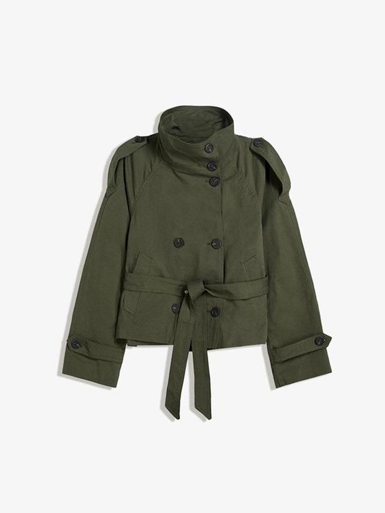 Women's Short Trench Coat with High Collar, Blue Denim Jeans, and Brown Crossbody Bag, Casual Chic Outfit