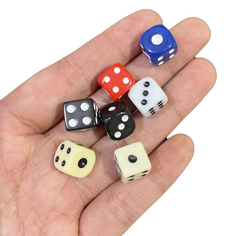 100 Piece 10Mm Acrylic Square Point Dice Puzzle Gaming 6 Sided Dice Diy Game Accessory Decider Birthday Parties Blackwhite Cube
