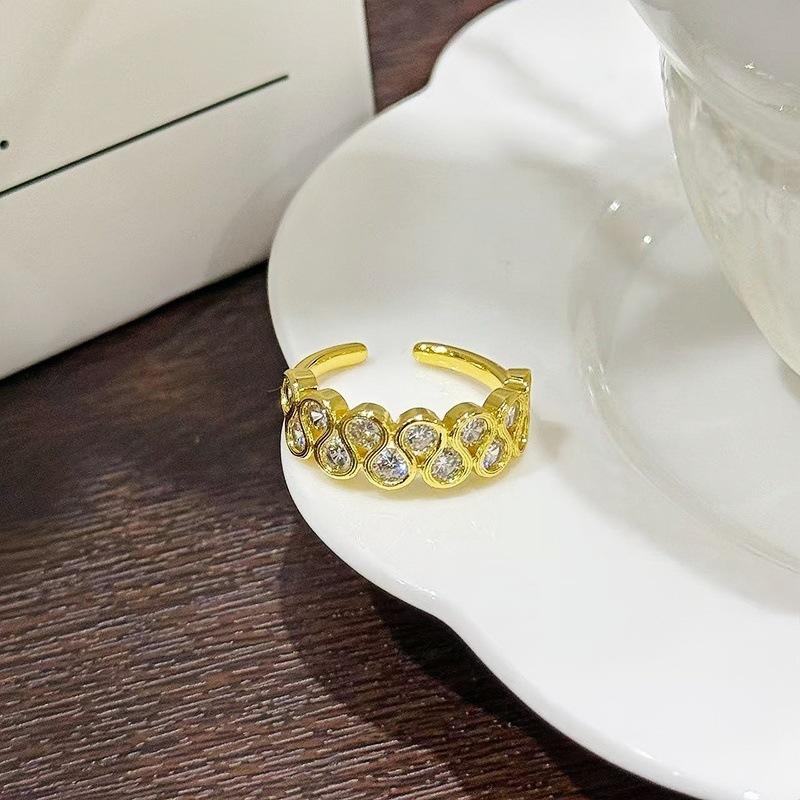 Vintage Court Style Medieval Vintage Open Ring Old Money Wind Full Diamond Super Fairy Ring Girl