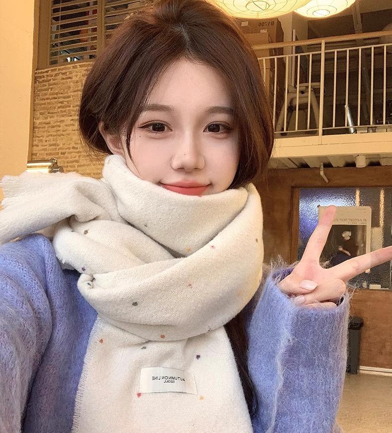 New White Scarf Female Korean Version High-end Atmosphere Versatile Winter Thickened Warm Knitted Wool Scarf