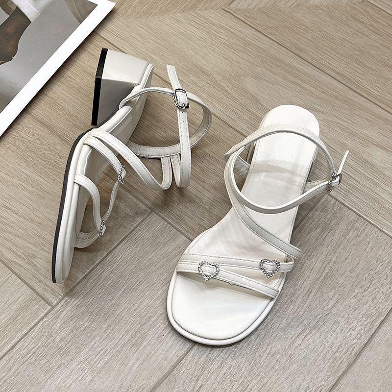 Exquisite und wunderschöne Sandalen mit hohen Absätzen im Feenstil, Damen 2025, neue Mode, vielseitiger Rock, Damensandalen