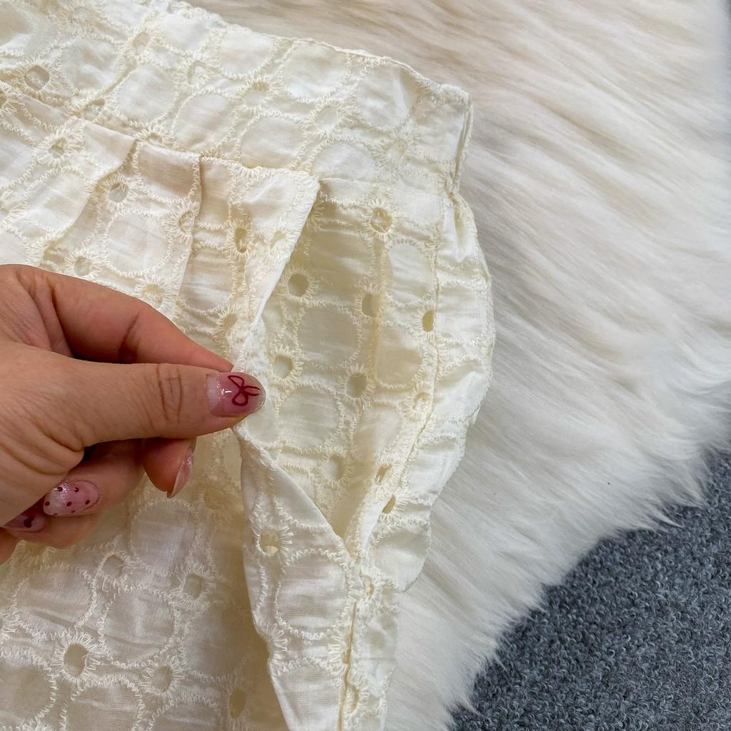 Summer Women's Embroidered Two Piece Sets Vintage Lace Splice Floral-Button Tops and Slimming Shorts Sets