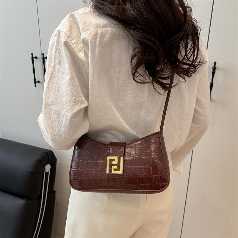 Spring New Personalized Baguette Bag Fashion Trend Niche Design Women's Texture Shoulder Messenger Bag