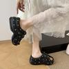 Increase Internet celebrity beach one word cool slippers 2025 summer new fashion thick bottom star slippers women wear