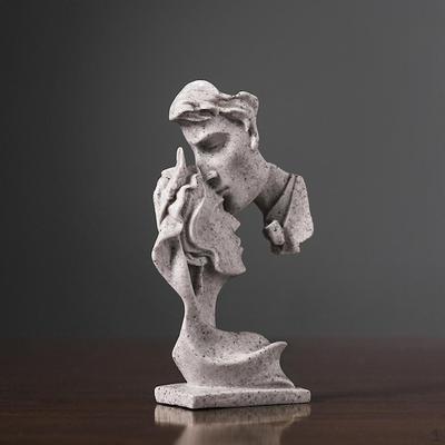 Resin Abstract Statue Nordic Couples with Shape Design Day Gift