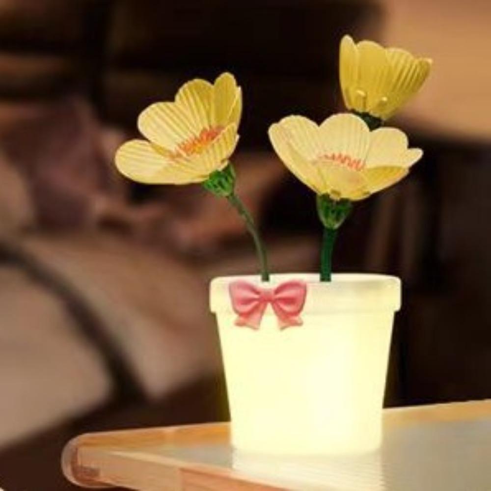 

Настольная сенсорная маленькая настольная лампа RGB Настольное украшение Мини-цветок Ночник Подарок жёлтый