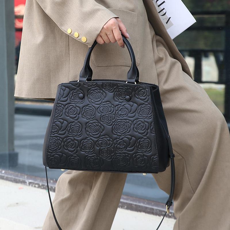 Leather Women's Bag Crossbody High Sense Montaigne Handbag Small Bag First Layer Cowhide Camellia Crossbody Shoulder Bag
