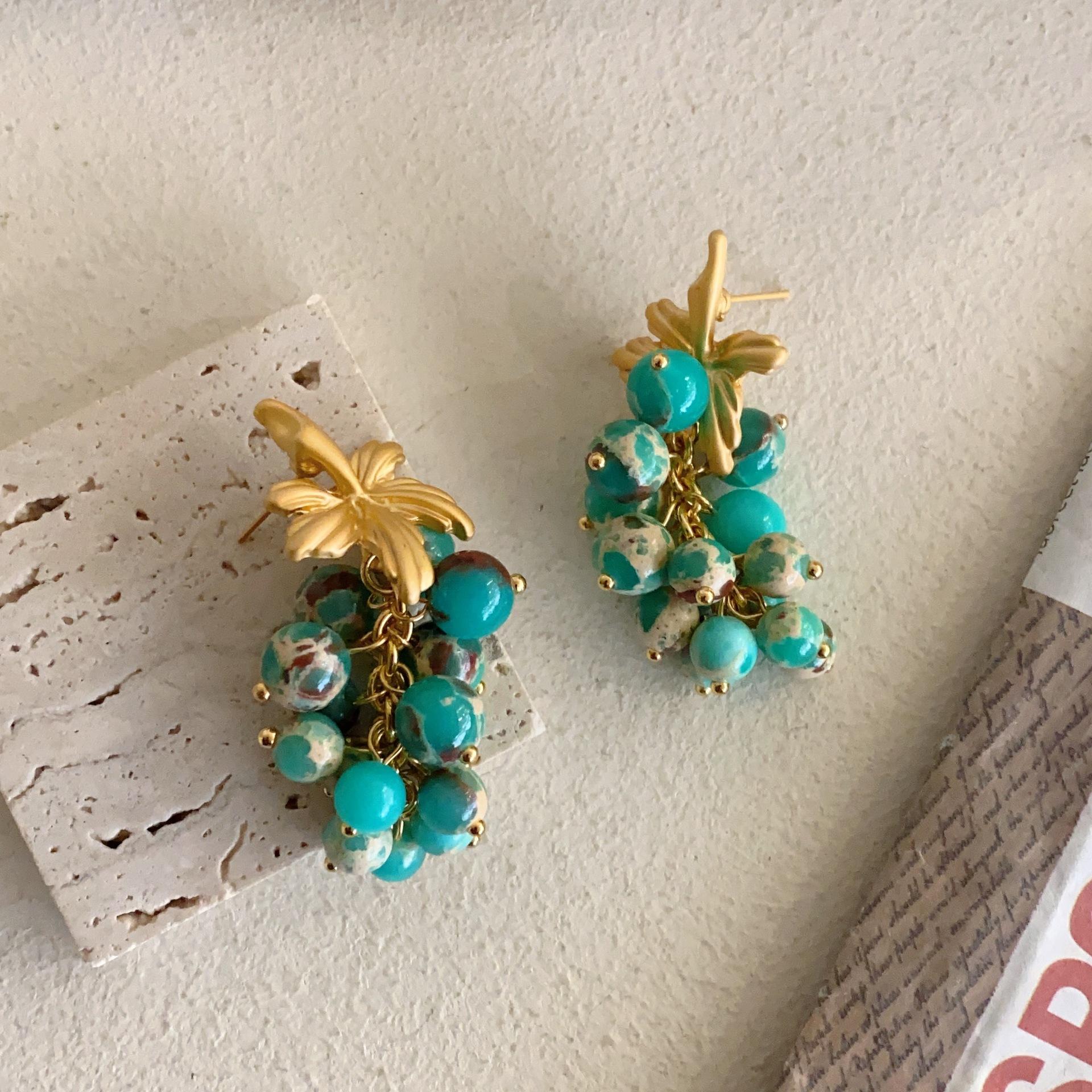 

Серьги из бирюзы с виноградной нитью, ретро, легкие, роскошные, французские, высокого класса, средние, старинные, белые серьги