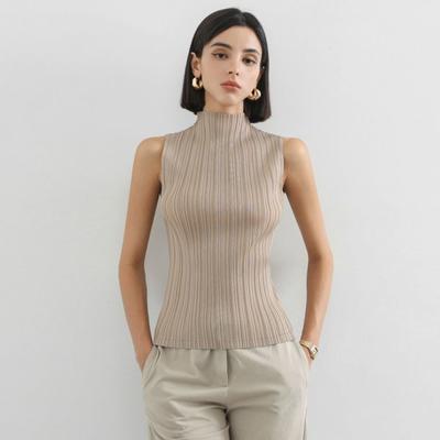 Mood Pliets Modi Half Neck Pleats Top