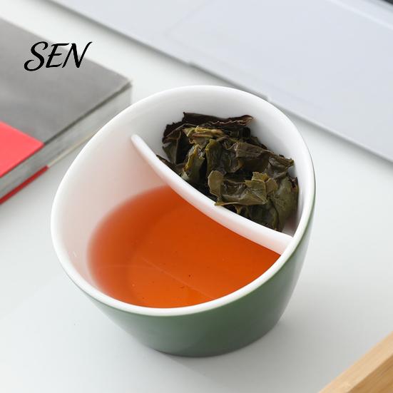 Innovativer Kipp-Tee-Sieb Keramik Kipp-Teetasse mit Sieb, Integriertes Sieb Tragbare Brühbecher, Langlebige Tasse für den Weg zur Arbeit 350ml Fassungsvermögen,