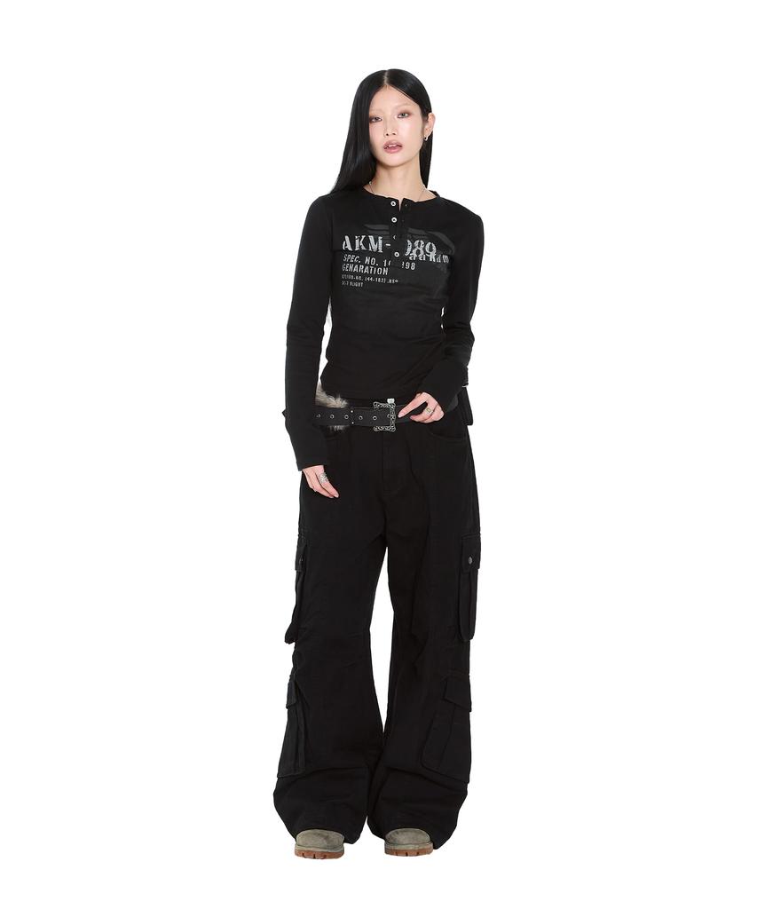 AAKAM Knee Pin-Tuck Double Pocket Cargo Pants (Black)