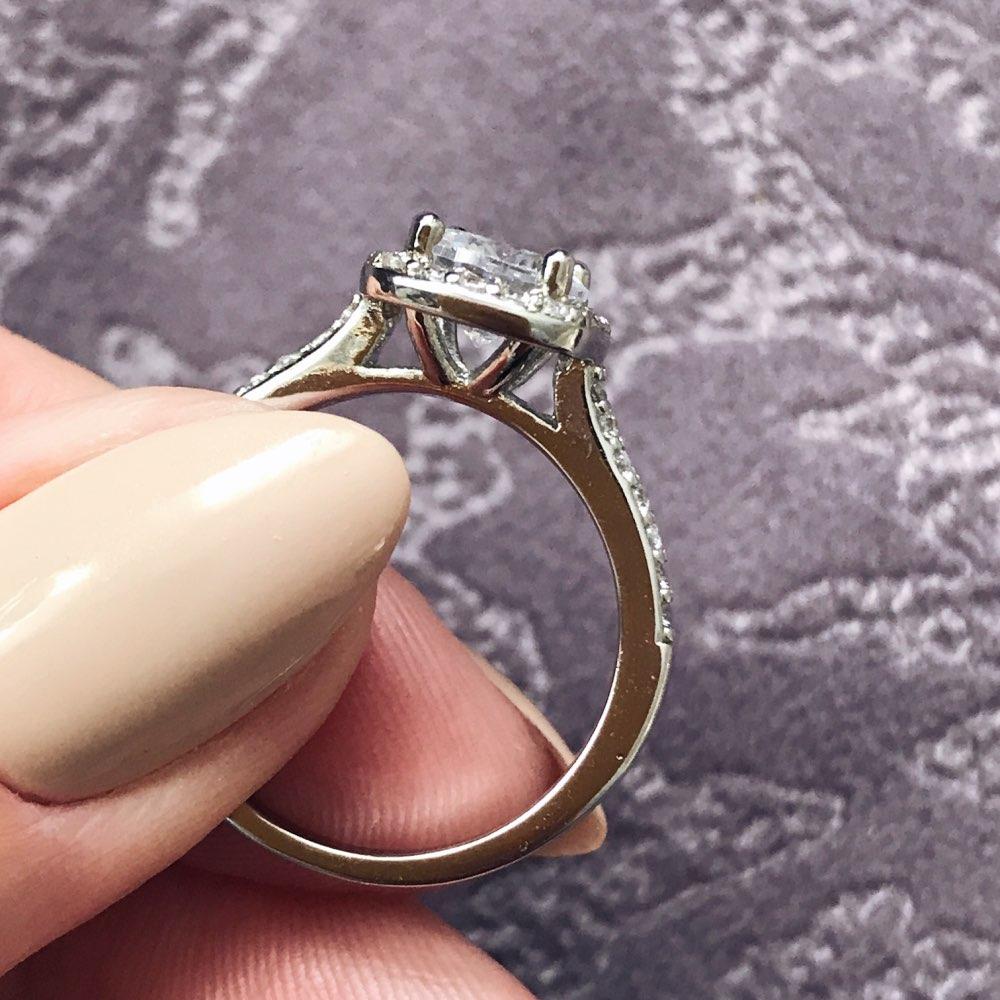New Fashion Wedding Rings For Women Classic All Size Zircon White Gold Color Engagement Anniversary Ring Jewelry  R531