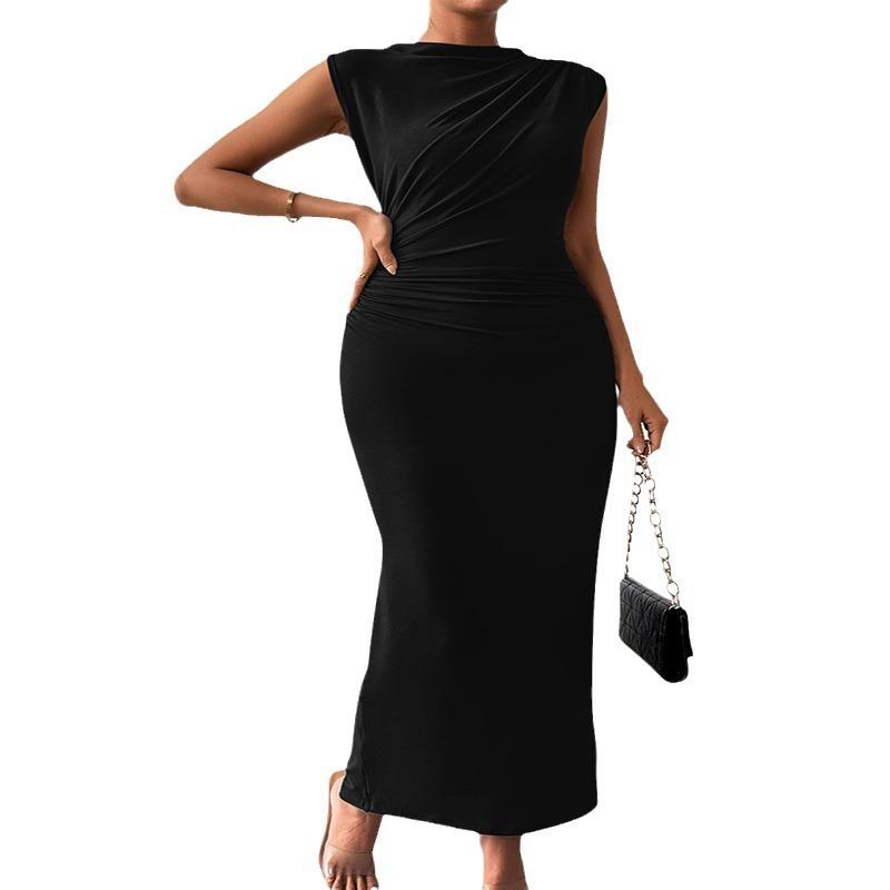 Dámské dlouhé šaty s polstrovanými rameny a skládaným pasem, úzké bez rukávů