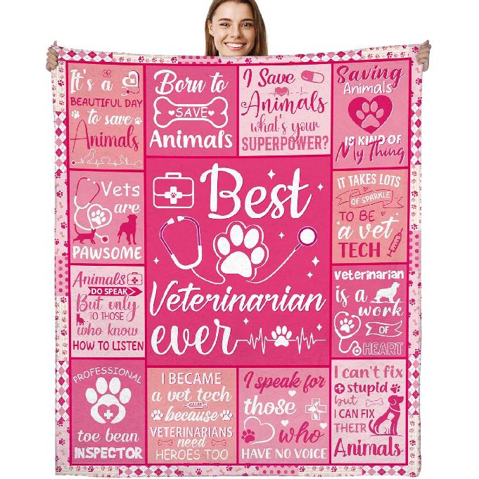 CNA Gifts Throw Blanket, pirational Quotes Print Soft Cozy Pink Flannel Blanket 50x60, Gift for Certified Nursing Assistant, Home Decor for Bed Sofa Vet Tech